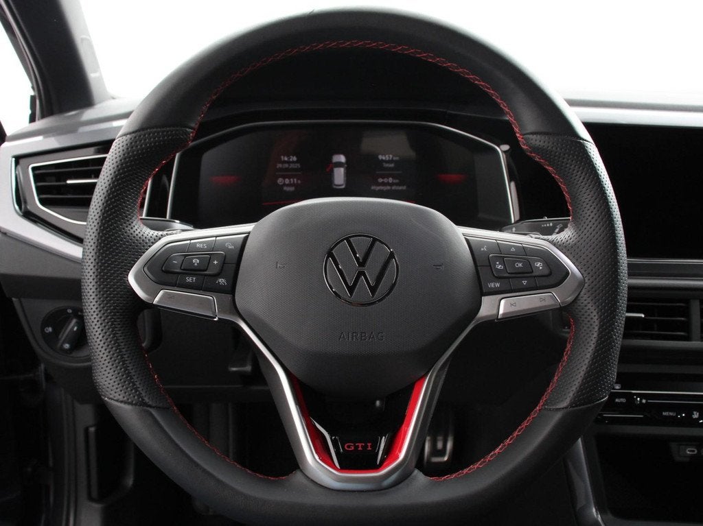Volkswagen Polo 2.0 TSI GTI 207pk Automaat Digitale Cockpit, Auto's, 1272 kg, Gebruikt, 680 kg, 4 cilinders