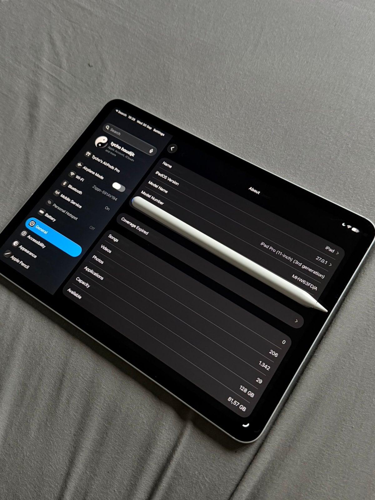 Foto 7 van Ipad pro M1 128GB cellular + pencil + case