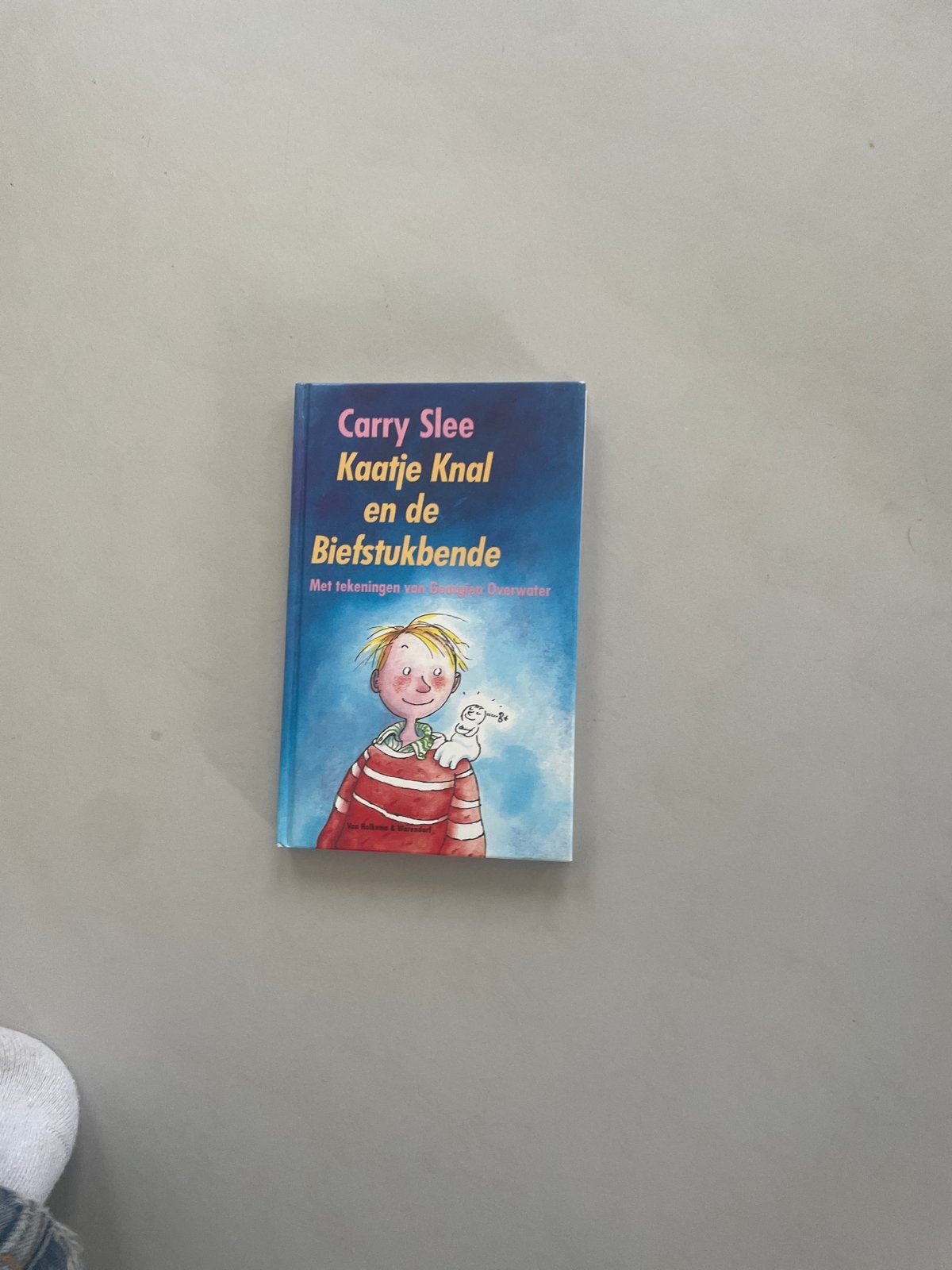 Kaatje Knal en de Biefstukbende Carry Slee, Ophalen of Verzenden, Zo goed als nieuw, Fictie algemeen