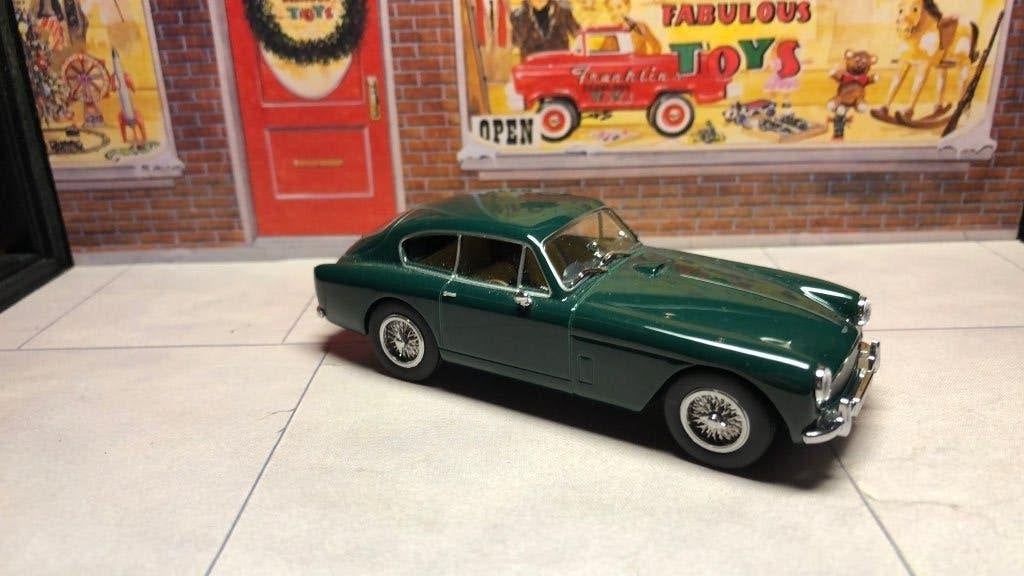 OXFORD DIECAST ASTON MARTIN DB2 MK3 BRITISH RACING GREEN, Ophalen of Verzenden, Zo goed als nieuw, Auto, Overige merken