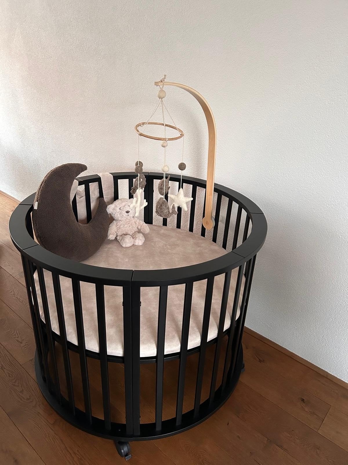 Europe Baby Circa Ronde Box Mat Zwart, Ophalen, Zo goed als nieuw, Rond, Wieltjes