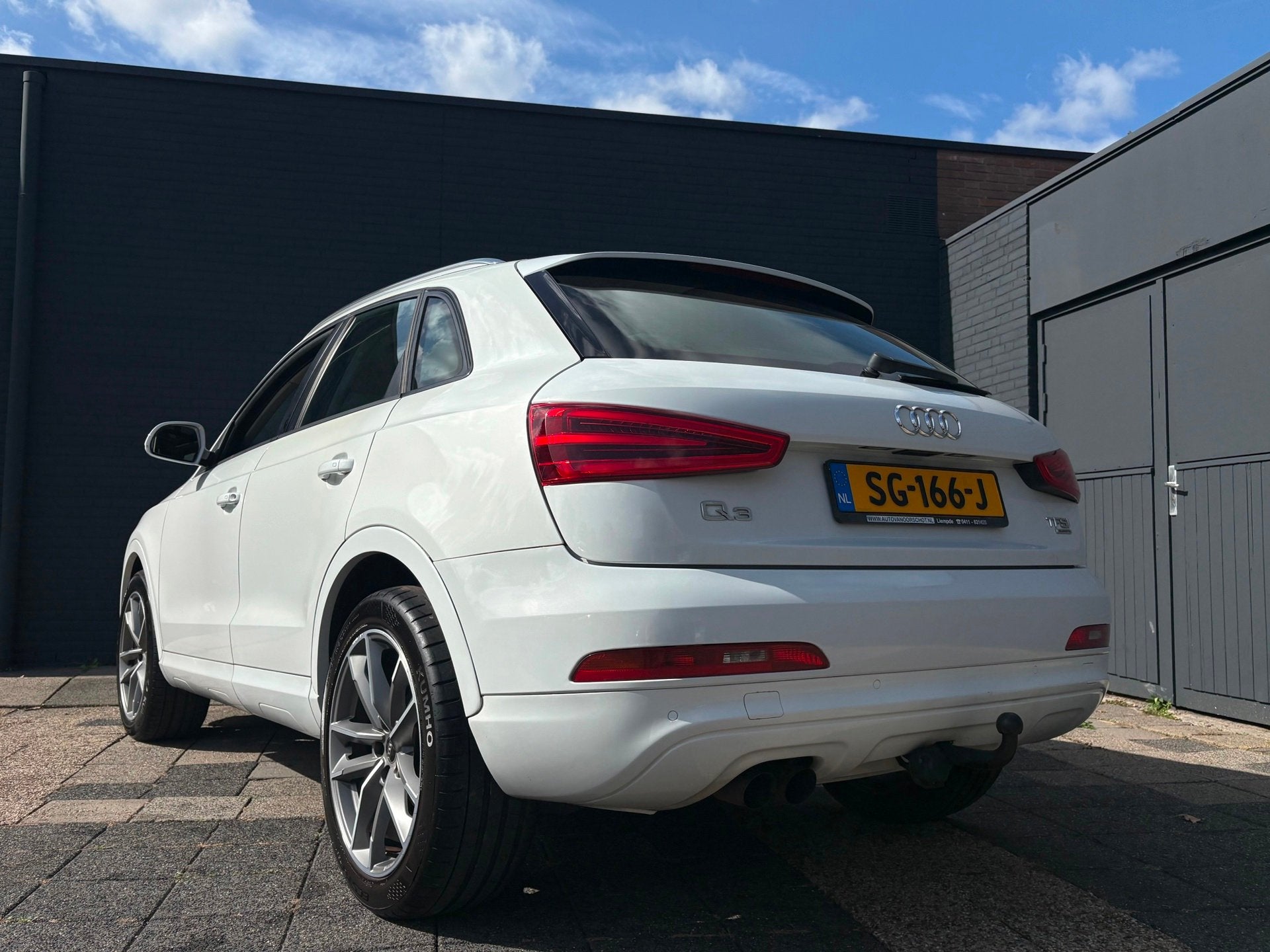 Foto 4 van Audi Q3 2.0 TFSI Quattro Automaat | Pano | Stoelverw. | Trek