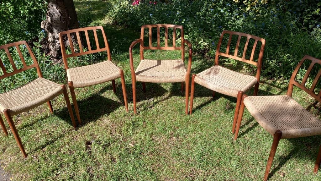 Niels Otto Møller type 83 en 86 eetkamerstoelen in teak, Antiek en Kunst, Antiek | Meubels | Stoelen en Banken, Ophalen