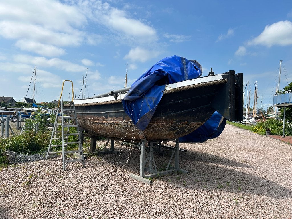 Ex-roeiersvlet, sleep/duwboot, Ophalen, Gebruikt, Staal, Binnenboordmotor