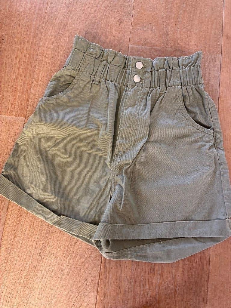 Zwangerschaps korte broek maat 36/S, Kleding | Dames, Ophalen, Beige, Nieuw, Maat 36 (S)