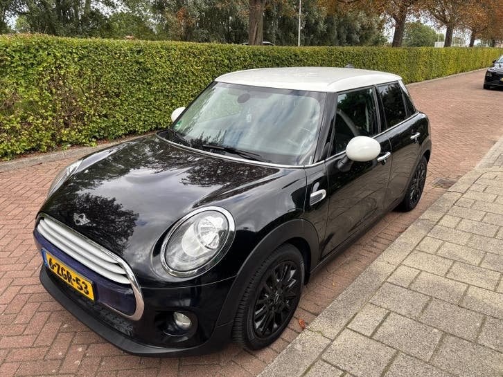 Mini 5-deurs 1.5 136pk 2015 Zwart, 136 pk, Origineel Nederlands, Handgeschakeld, Particulier