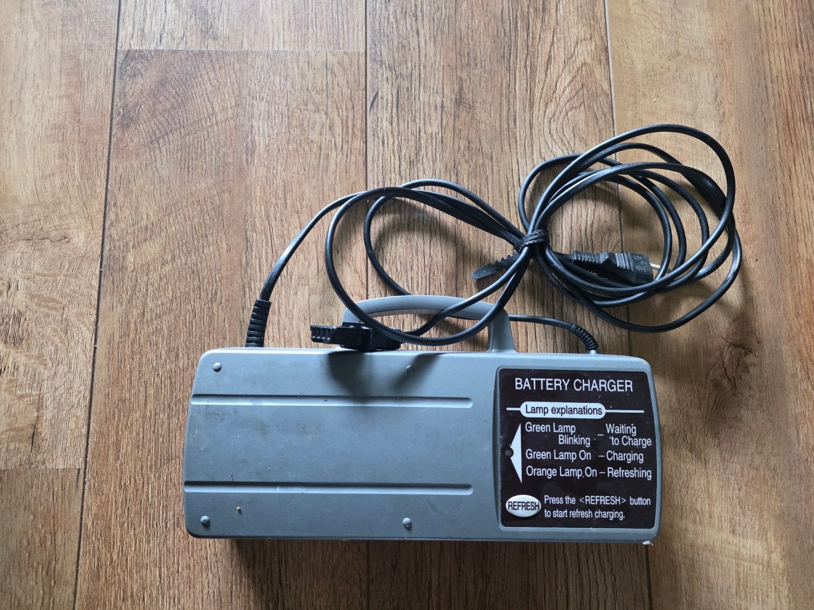 Yamaha Acculader X07G - 24V 2.0A, Ophalen of Verzenden, Gebruikt