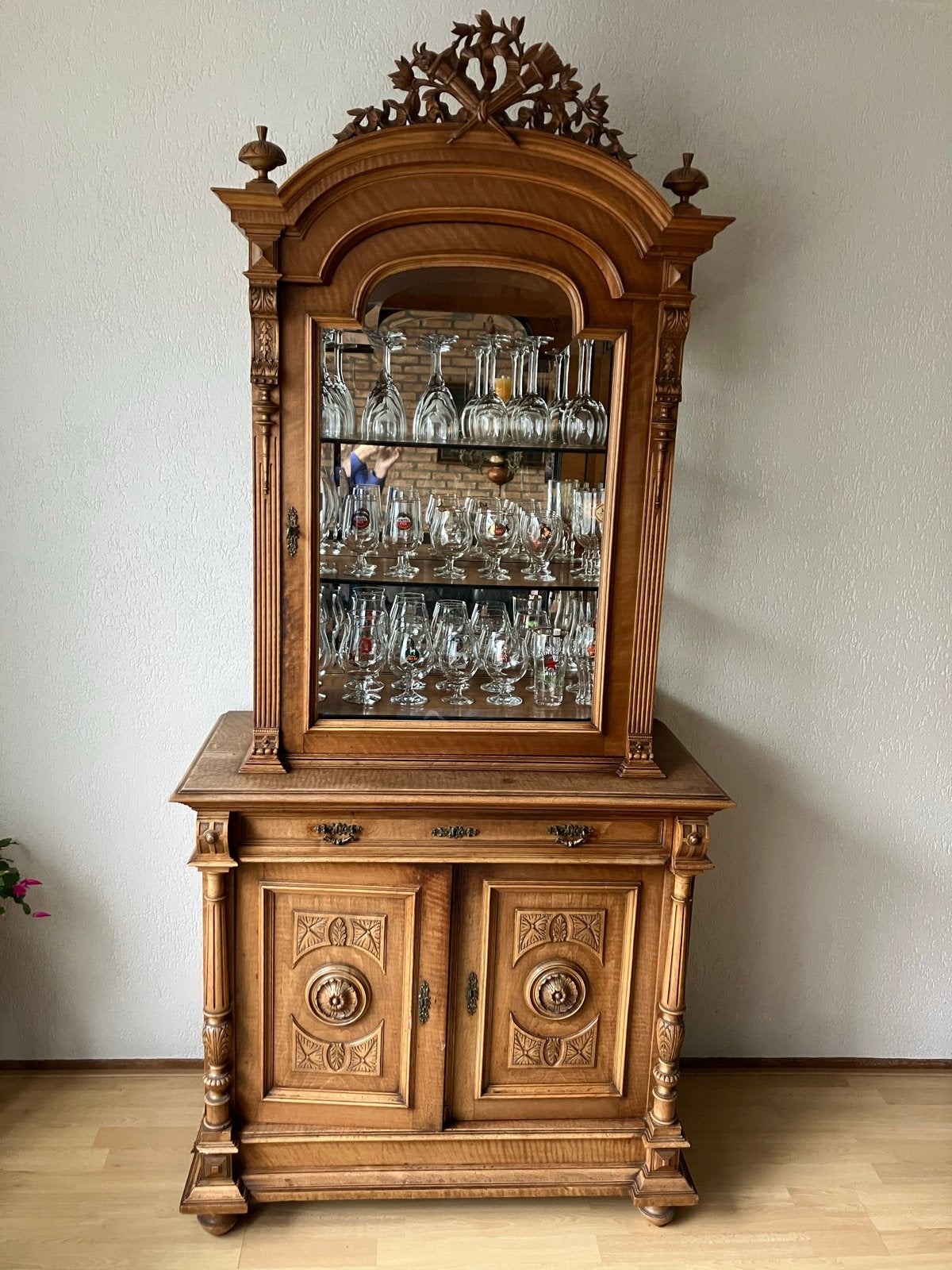 Antieke Bonheur Vitrinekast - Prachtig Houten Dressoir, Antiek en Kunst, Antiek | Meubels | Kasten, Ophalen