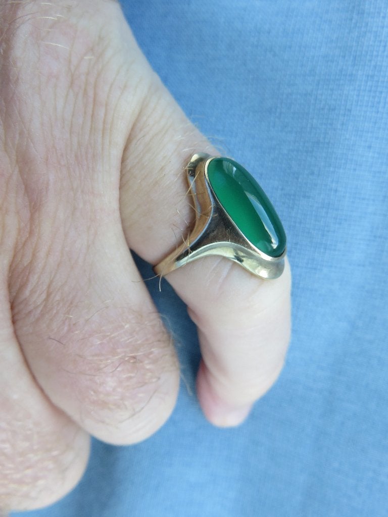 Ring met Japanse jade steen in 8 karaat goud - 20e eeuw, 18 tot 19, Ophalen of Verzenden, Zo goed als nieuw, Dame