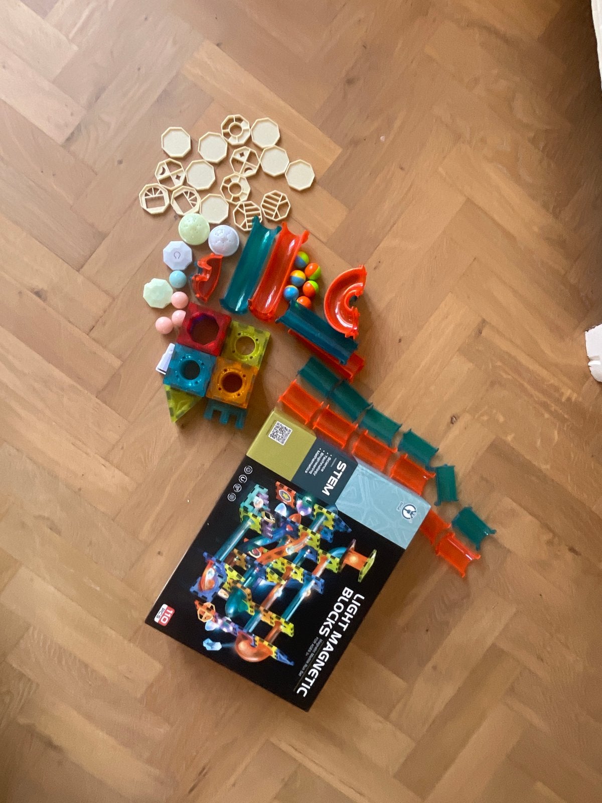 Light Magnetic Blocks knikkerbaan 110 pcs - STEM speelgoed, Ophalen of Verzenden, Gebruikt, Overige merken