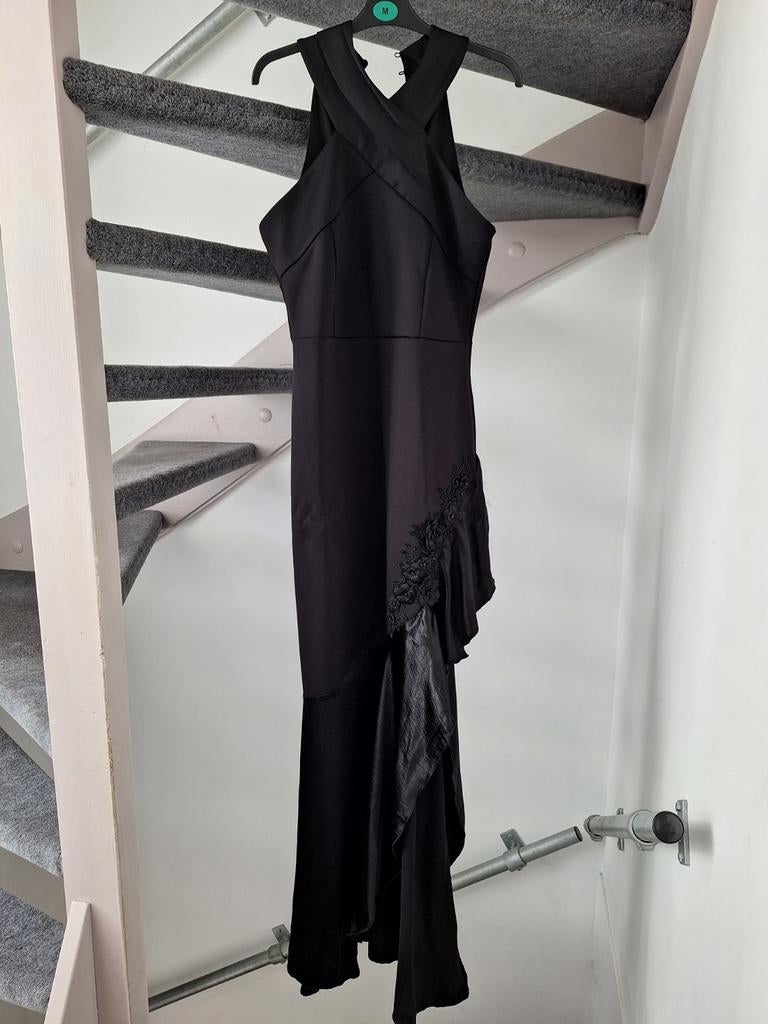 Elegante Zwarte Galajurk met Bloemenapplicaties - Maat 38, Maat 38/40 (M), Zwart, Ophalen of Verzenden, Onder de knie