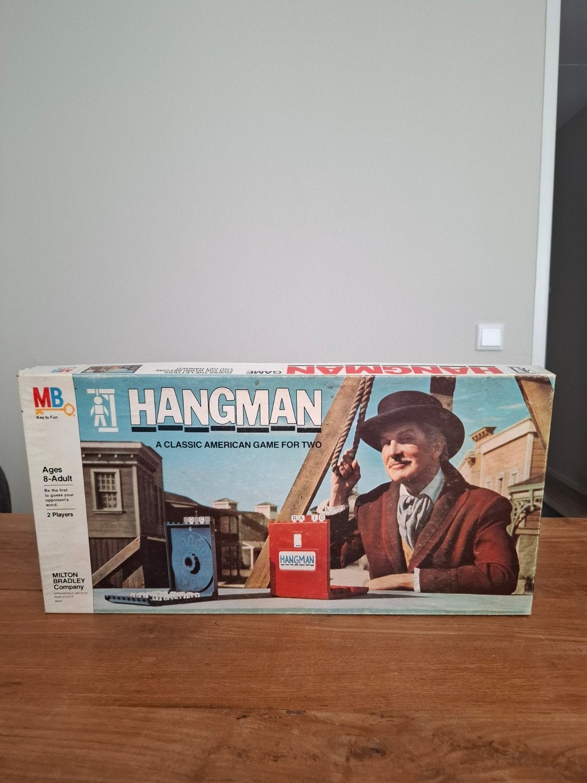 Galgje MB (Hangman) - Klassiek Amerikaans Spel, Een of twee spelers, Ophalen of Verzenden, Zo goed als nieuw, Milton Bradley Company