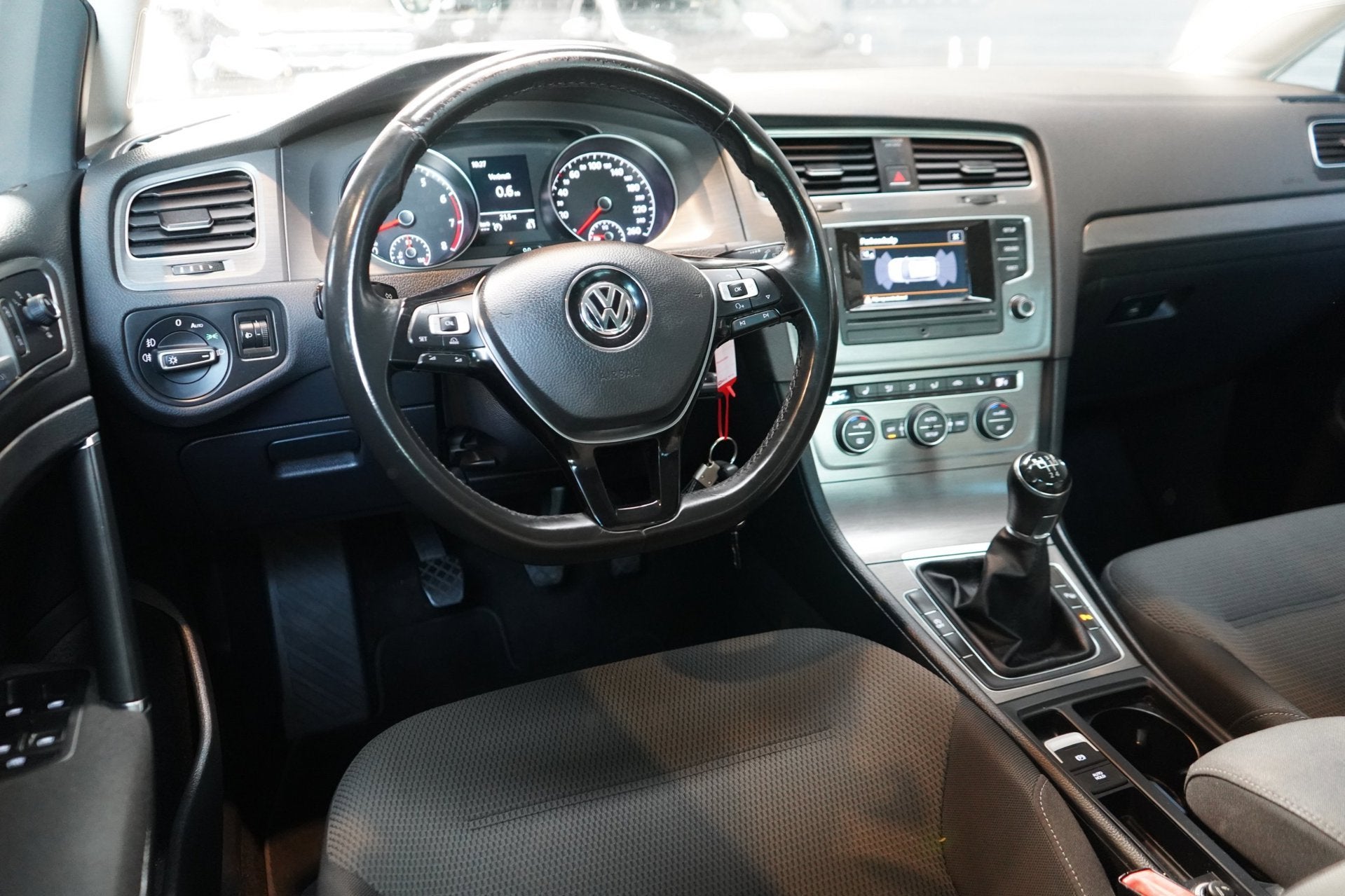 Volkswagen Golf 1.2 TSI Easyline | AIRCO | CRUISE | PDC | ST, Voorwielaandrijving, Euro 5, Gebruikt, 4 cilinders