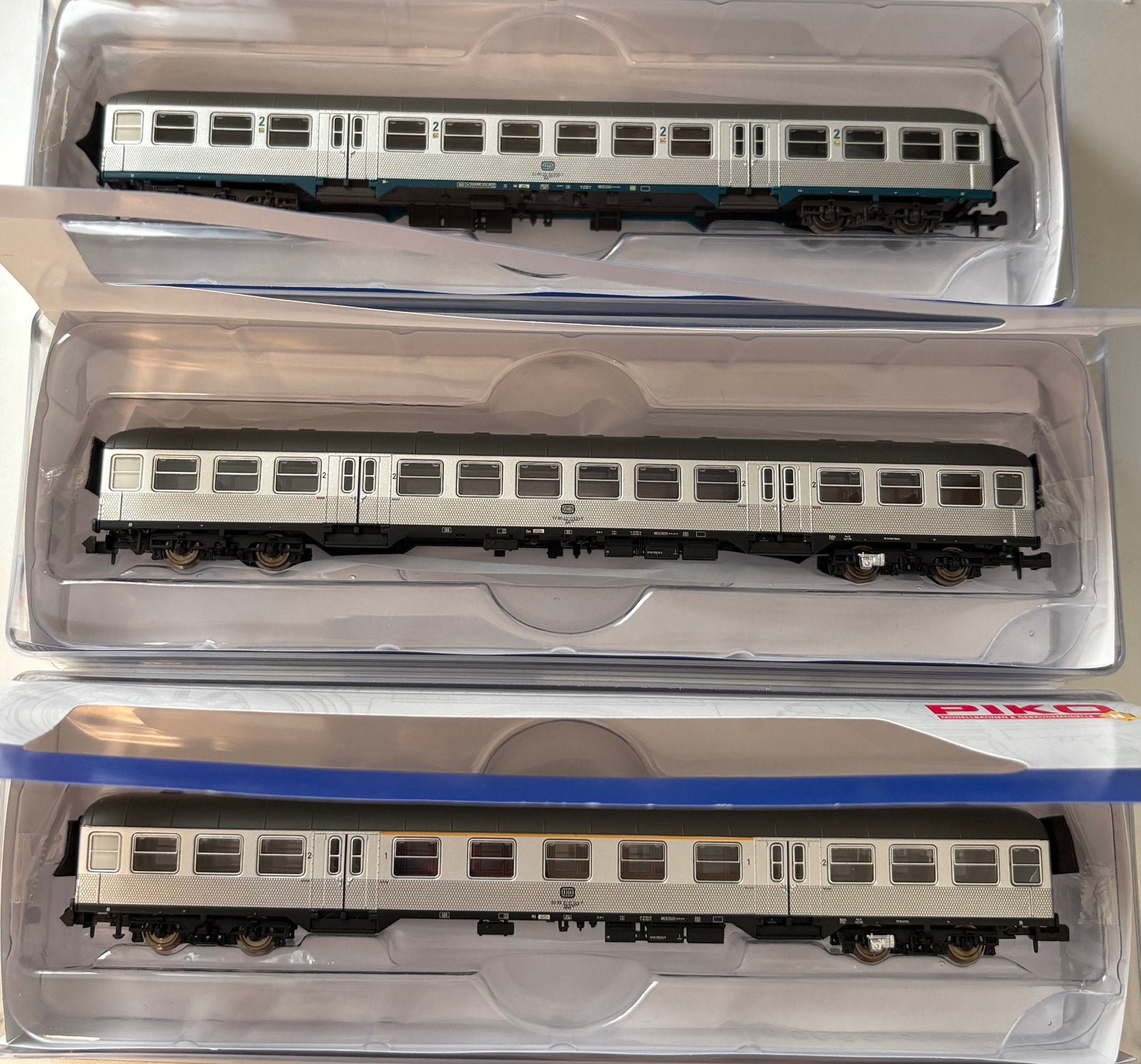 3 Piko Silverlingen wagons (40644, 40648, 40649), zgan, ovp, Hobby en Vrije tijd, Gelijkstroom, Wagon, Zo goed als nieuw, Piko