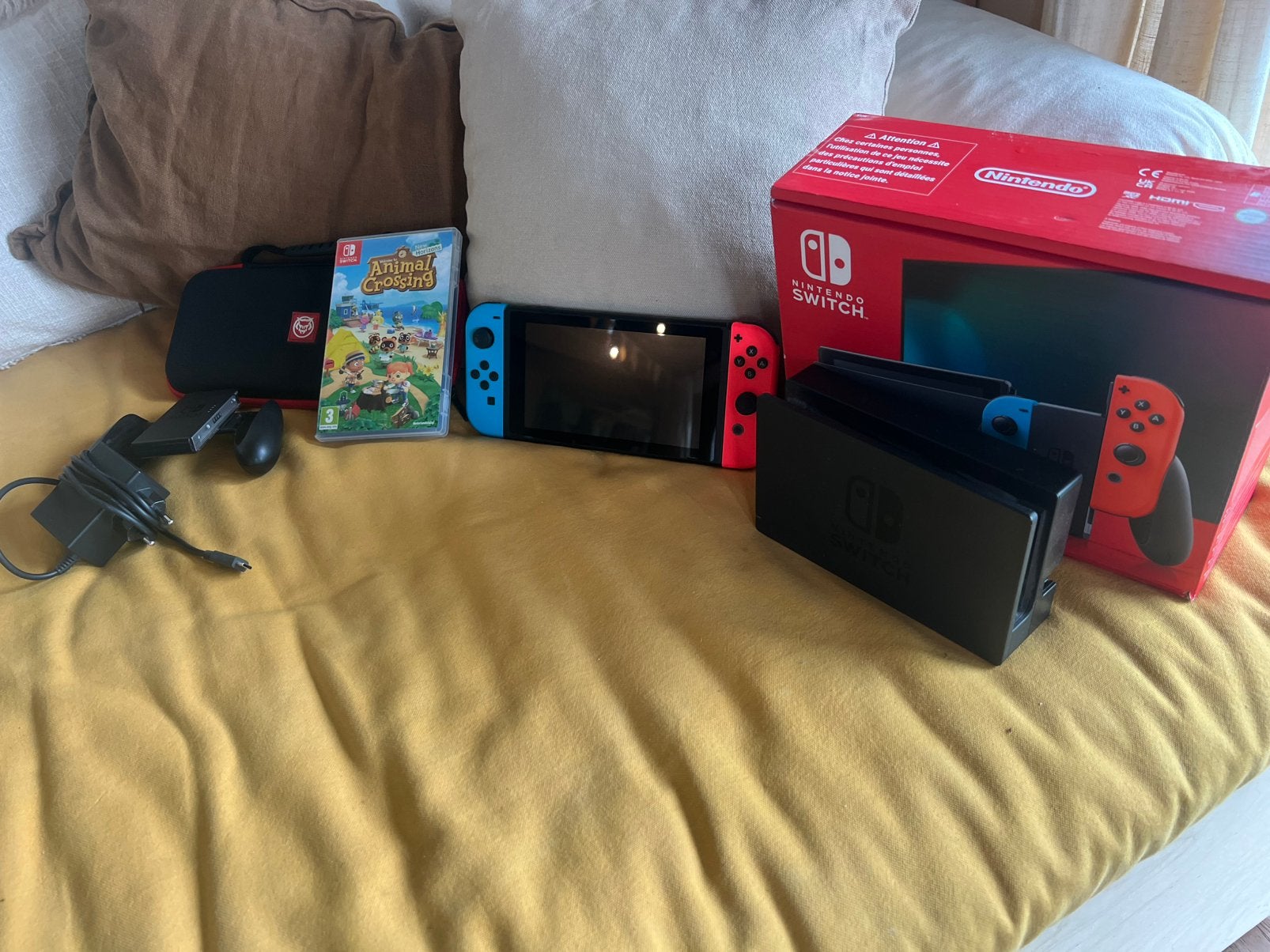 Nintendo Switch met Animal Crossing, Ophalen of Verzenden, Zo goed als nieuw, Met 1 controller, Switch Original