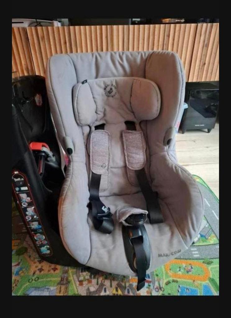 Maxi Cosi Axxis draaibare autostoel (9-18 kg), Ophalen
