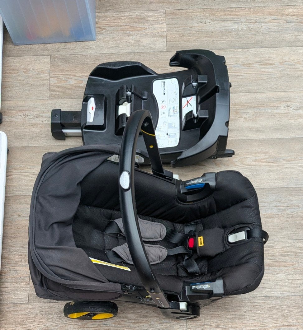 Doona kinderwagen / autostoel met Isofix base, Ophalen, Gebruikt, Overige merken