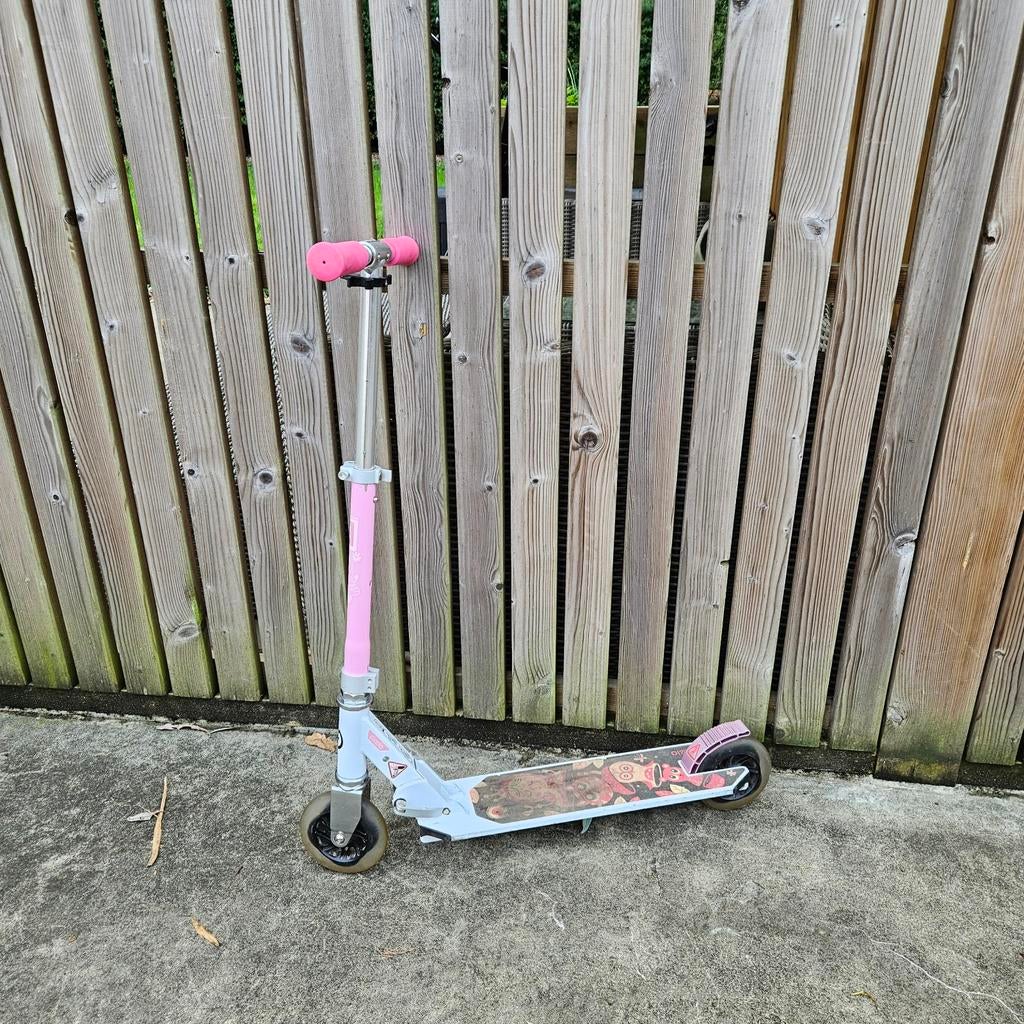 Step met lichtgevende wielen, Fietsen en Brommers, Ophalen, Gebruikt, Gewone step