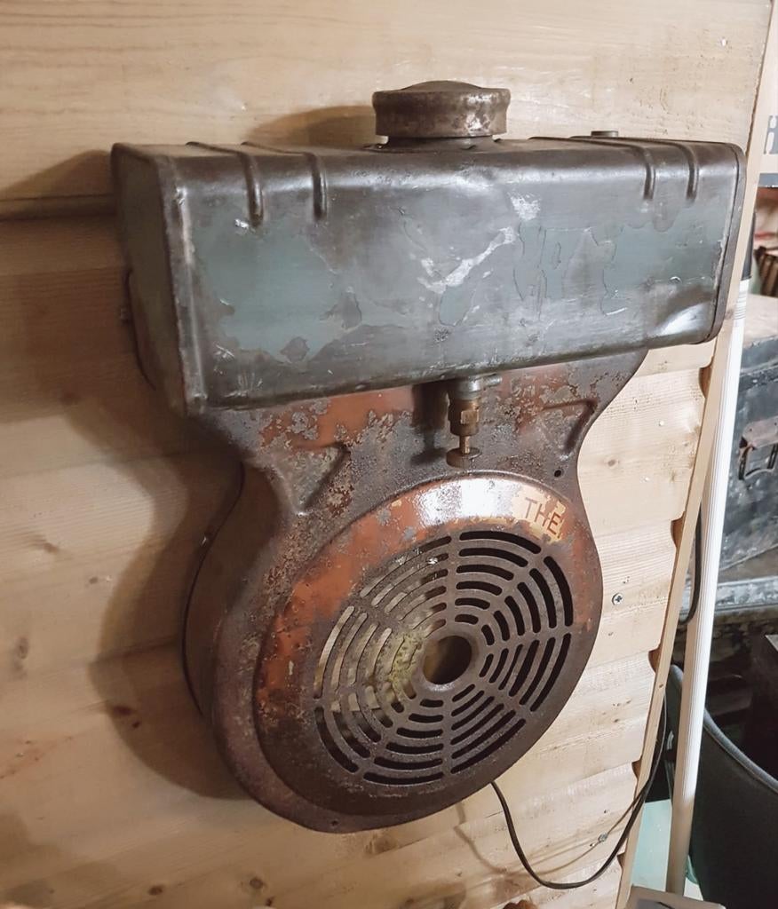 Unieke industriële Bernard Moteurs W110 Wandlamp., Gebruikt, ., Overige materialen, Ophalen of Verzenden