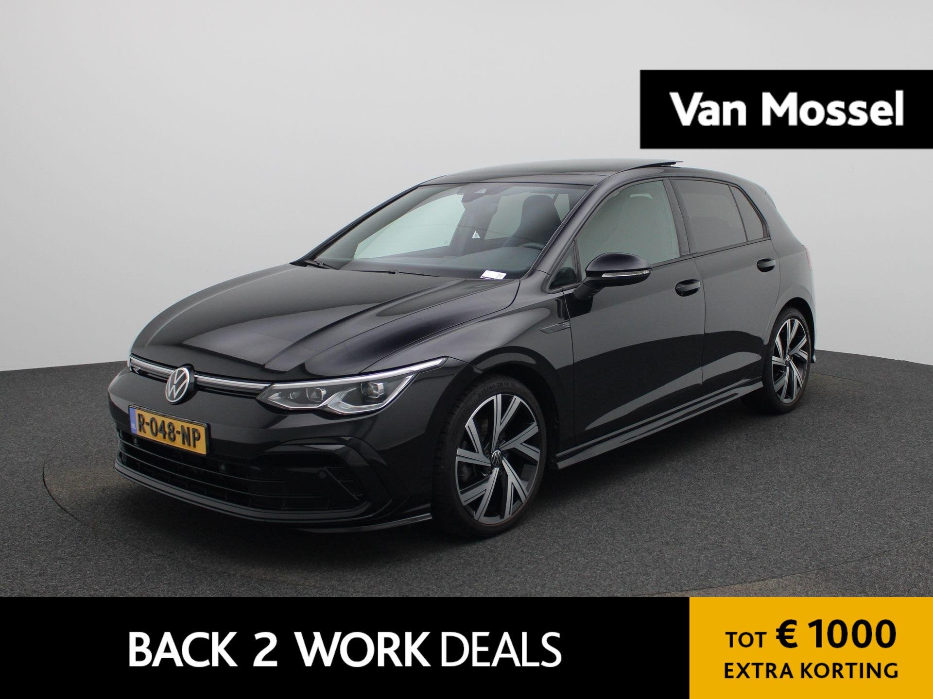 Volkswagen Golf 1.5 eTSI R-Line | IQ-LIGHT | PANORAMADAK | N, 12 maanden, Euro 6, 4 cilinders, 1252 kg