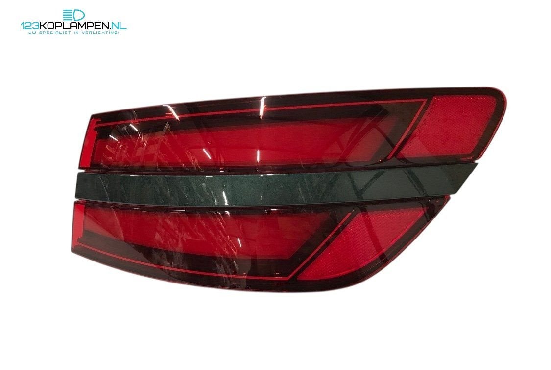 Genesis G80 LED achterlicht rechts, Gebruikt, -, -, Verzenden