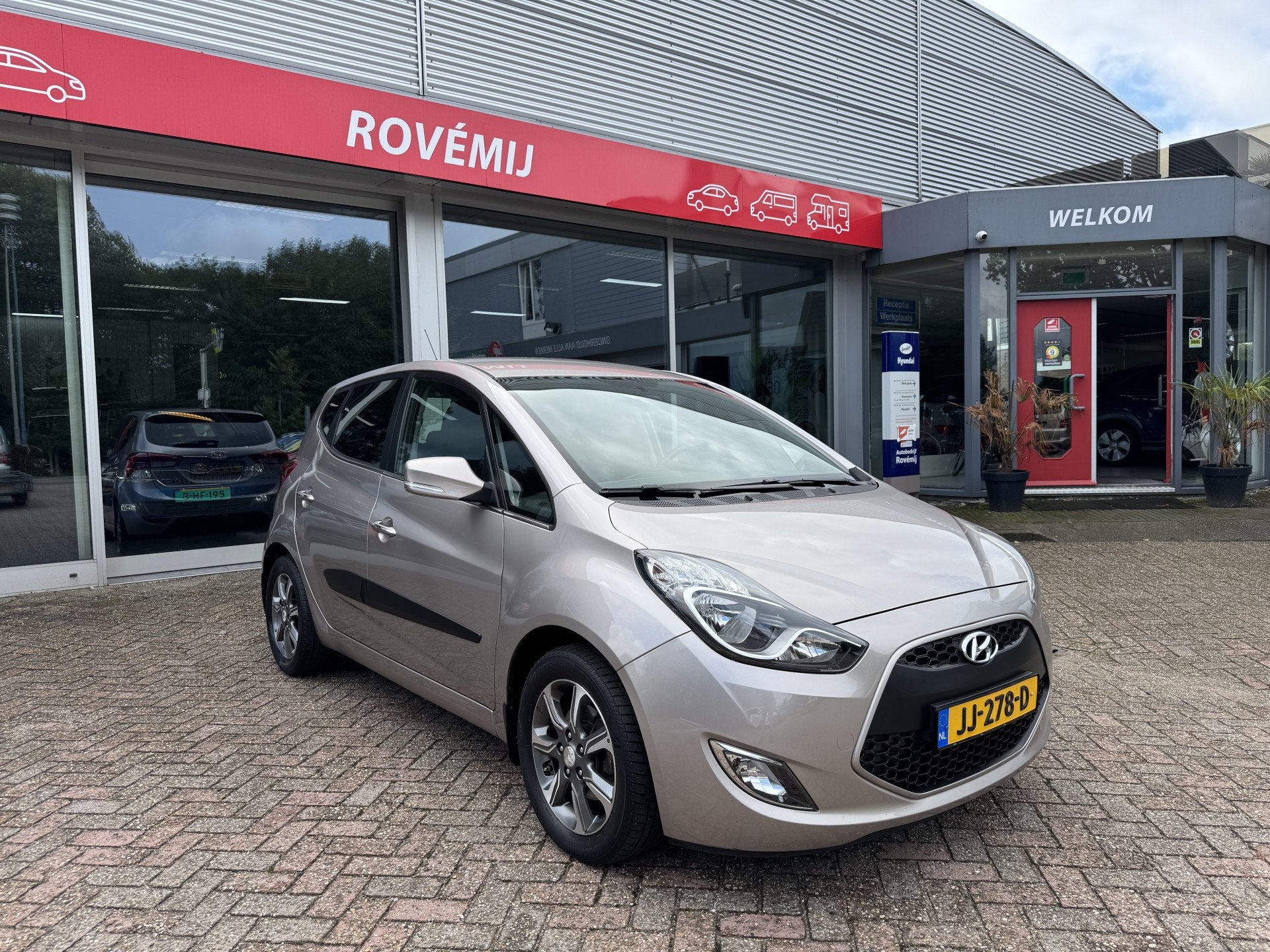 Hyundai ix20 1.4i Go! Bluetooth, Trekhaak, Camera, Navi, Auto's, Voorwielaandrijving, Stof, Gebruikt, Euro 6
