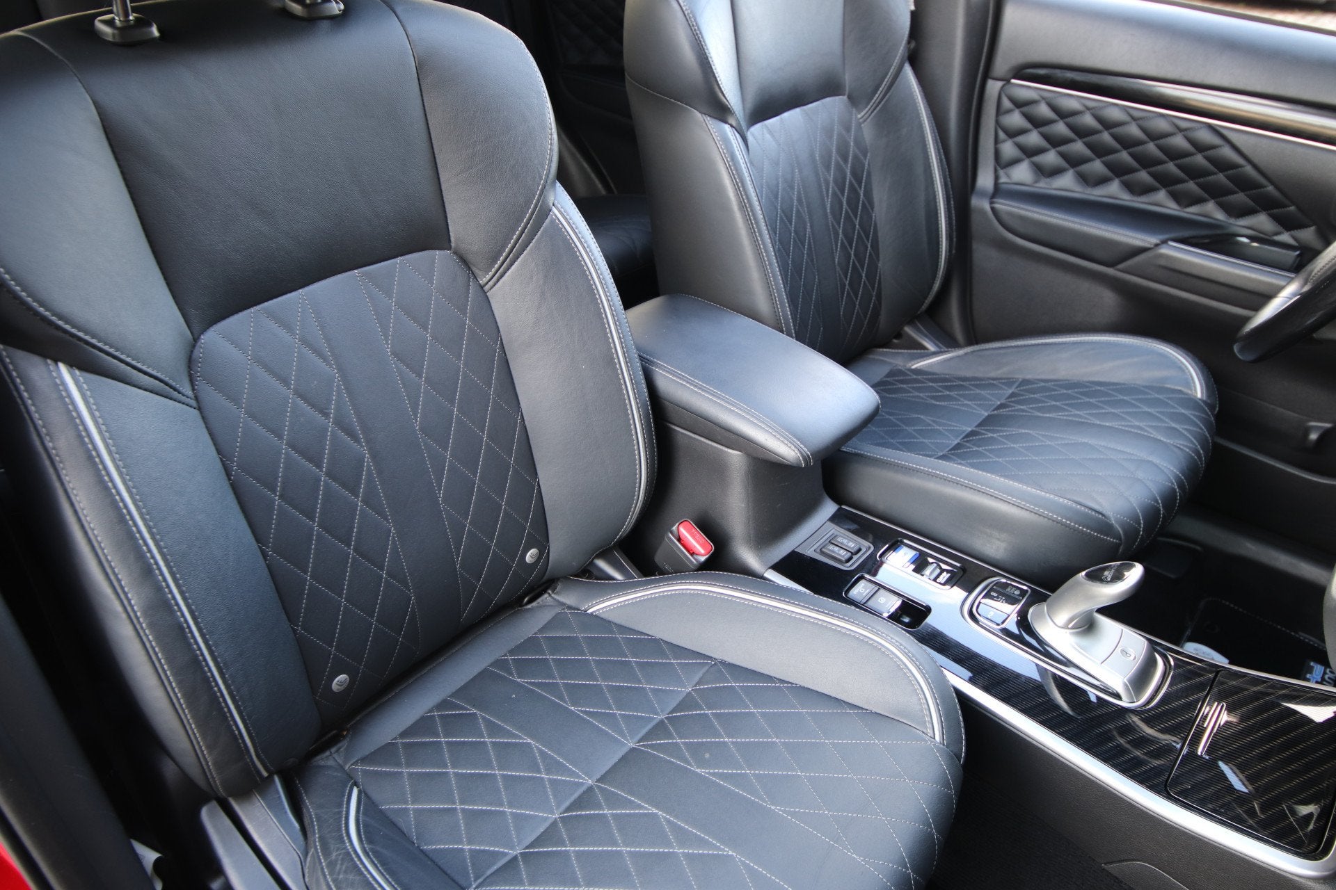 Mitsubishi Outlander 2.4 PHEV Instyle Opendak, Adaptive crui, Auto's, Automaat, 135 pk, Zwart, 4 cilinders