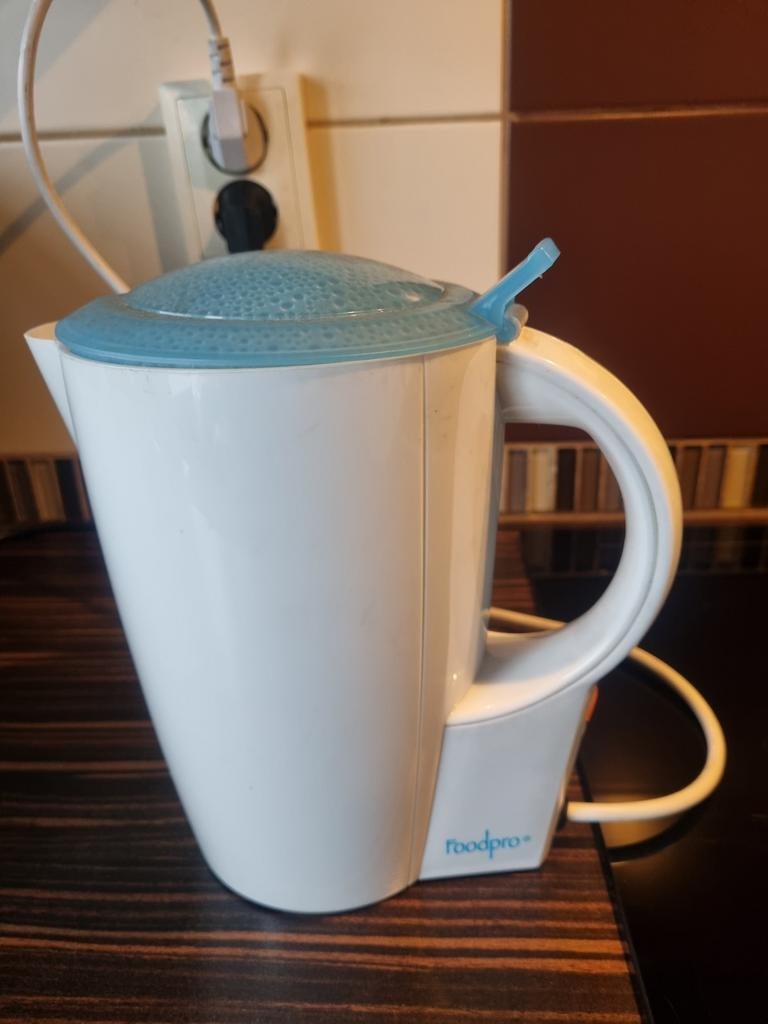 Foodpro Waterkoker - Zo goed als nieuw!, 1 tot 2 liter, Ophalen of Verzenden, Zo goed als nieuw, Draadloos