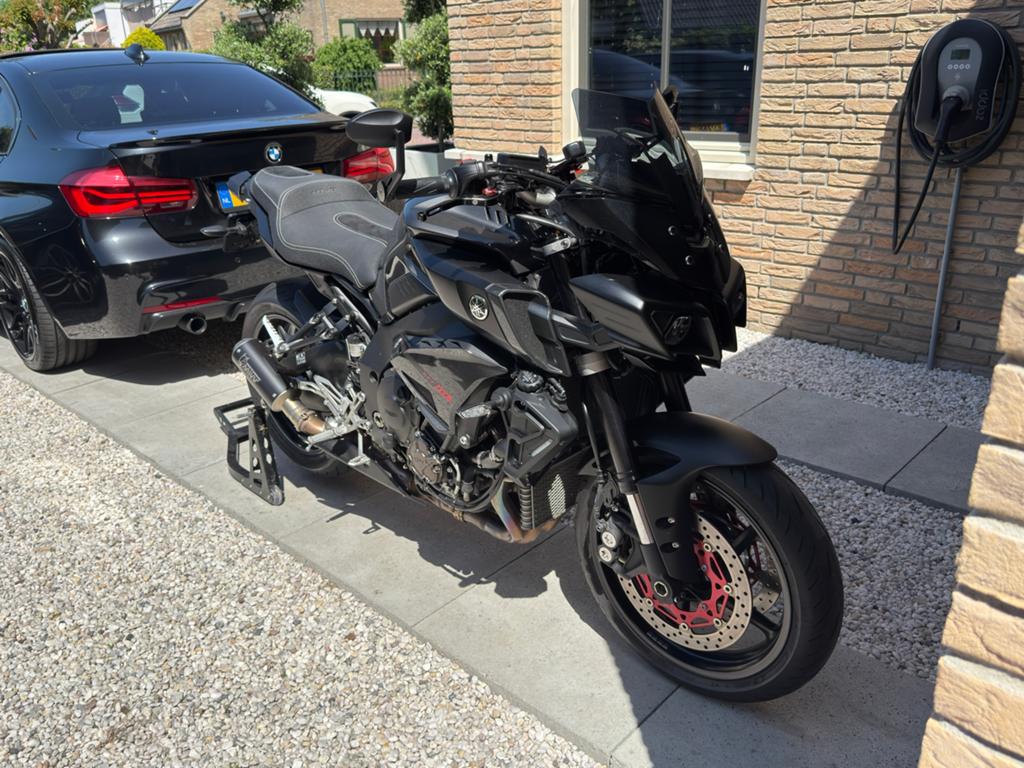 Yamaha MT-10 2017 | Dealerondh | nwstaat | 2e eig | 13.000, 4 cilinders, Particulier, Naked bike
