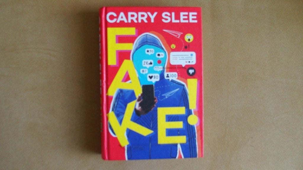 Carry Slee - Fake, Boeken, Kinderboeken | Jeugd | 10 tot 12 jaar, Ophalen of Verzenden, Zo goed als nieuw, Carry Slee