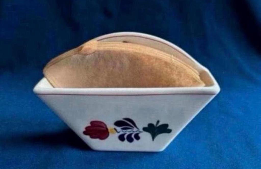 Boerenbont koffiefiter zakjeshouder, Gebruikt, Overige typen, Ophalen of Verzenden, Aardewerk