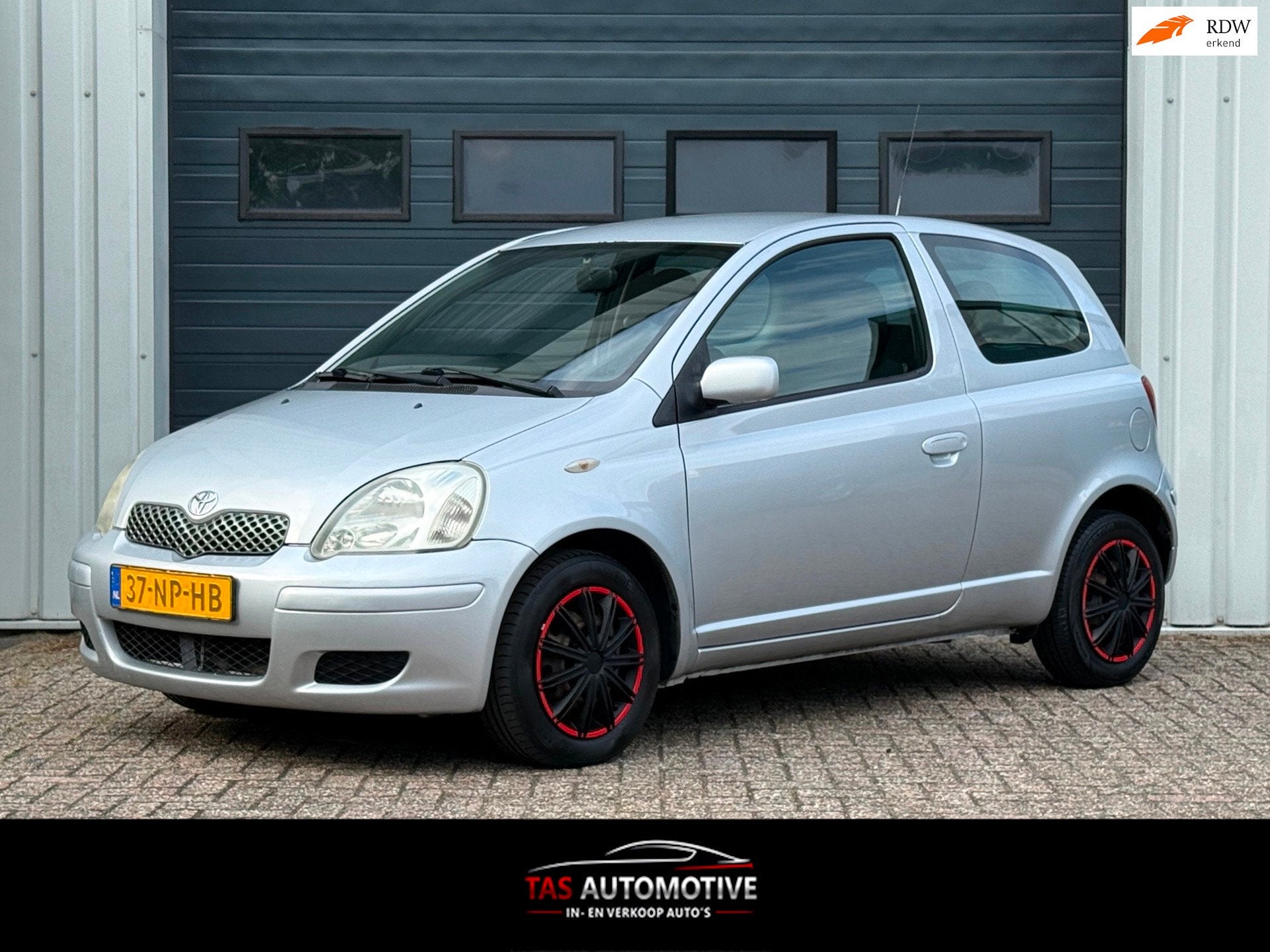 Toyota Yaris 1.3 VVT-i Sol 2e EIG / AUTOMAAT / NAP / APK, Auto's, Gebruikt, 31 €/maand, 4 cilinders, 400 kg