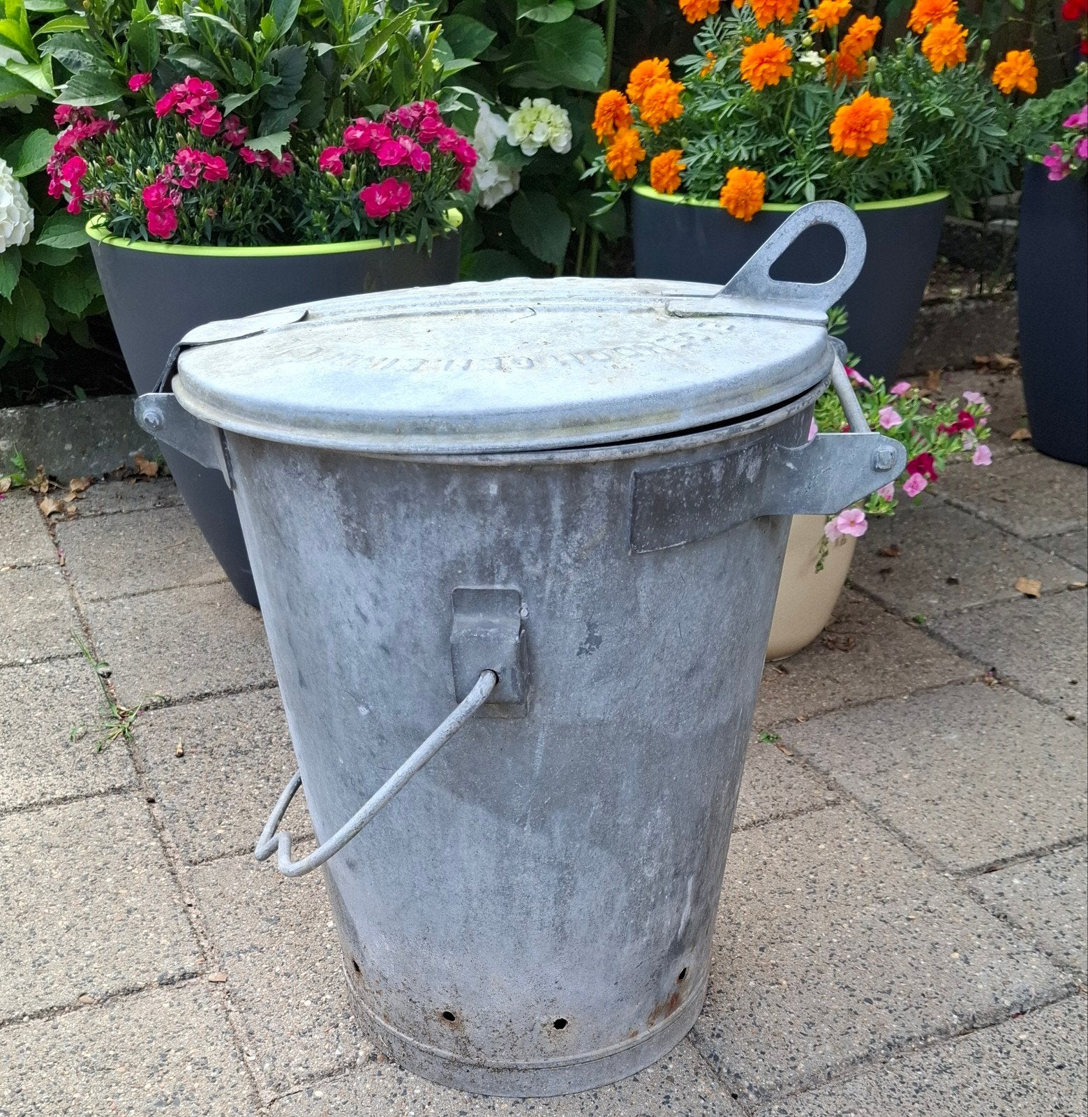 Vintage vuilnisemmer met ophangbeugel, jaren '60, Eindhoven, Antiek en Kunst, Ophalen