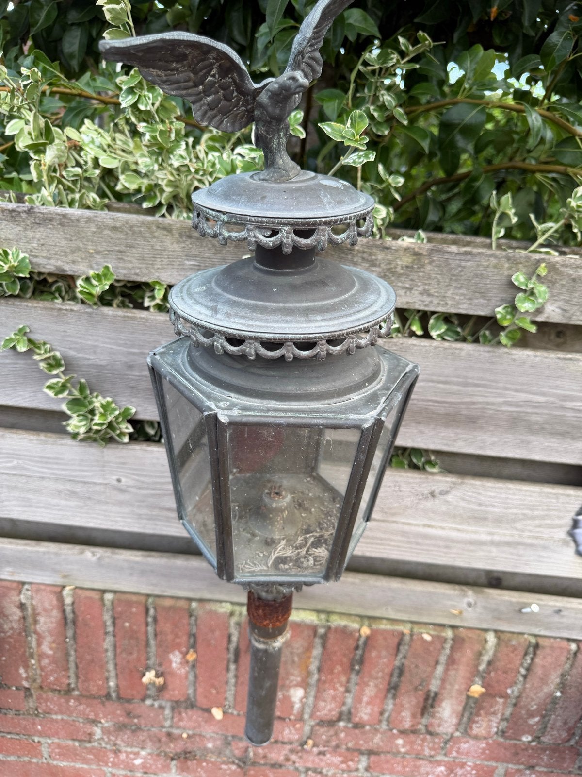 Antieke buitenlamp met adelaar - gietijzer, Ophalen