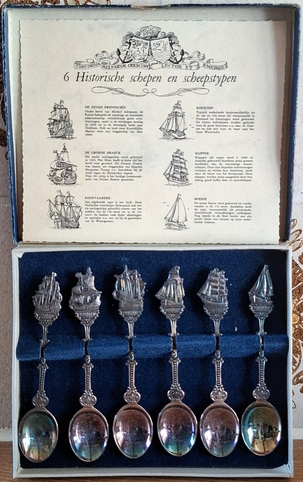 Set van 6 verzilverde theelepeltjes met historische schepen, Ophalen of Verzenden