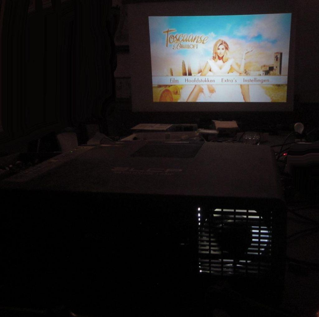 vintage sanyo plc400p beamer, Audio, Tv en Foto, Beamers, Ophalen, Refurbished, Overige technologieën, Overige resoluties