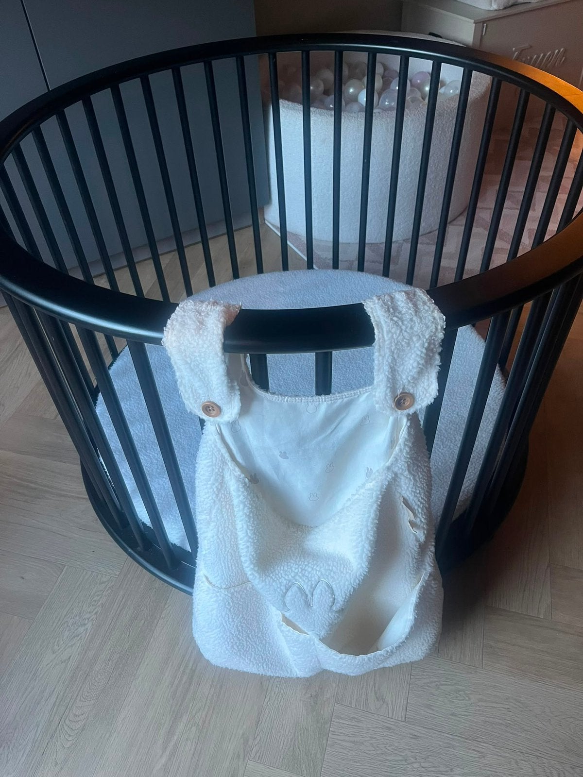Bopita ronde box, Ophalen, Gebruikt, Rond, In hoogte verstelbaar