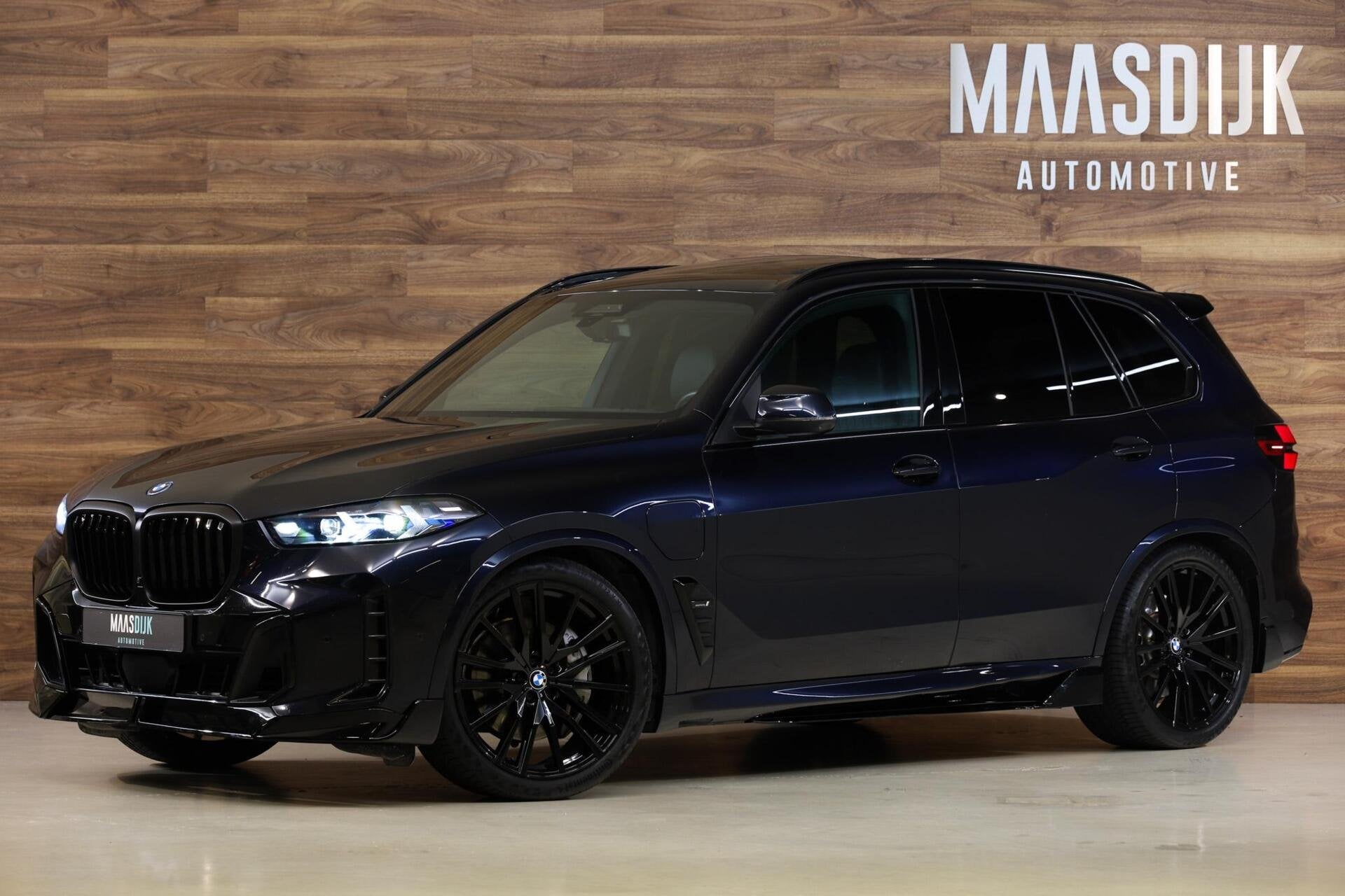 BMW X5 xDrive50e M-Sport|Individual|Skylounge|HUD|360|H&K|Ae, Auto's, Dealer onderhouden, Gebruikt, 2395 kg, Blauw