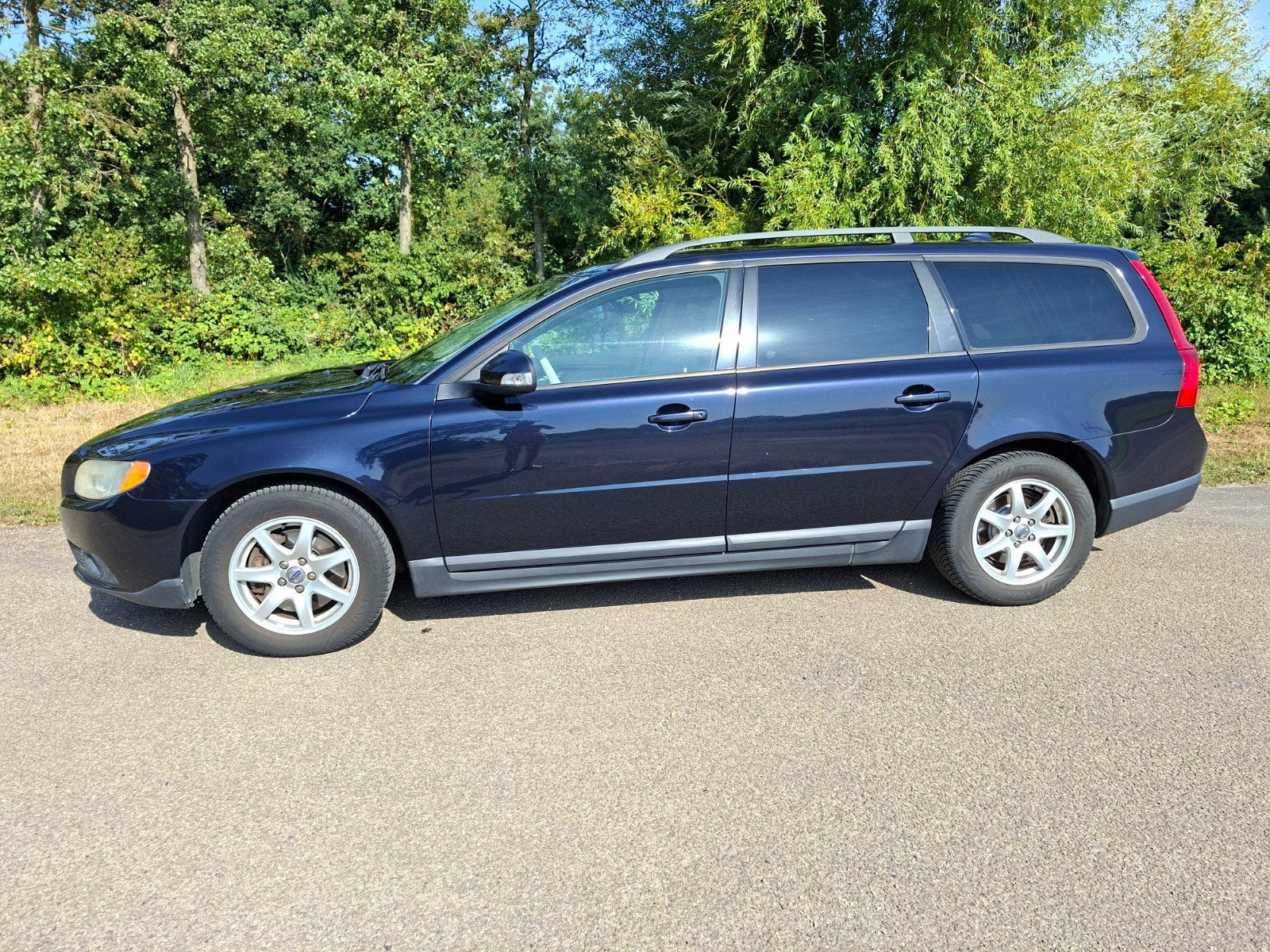 Volvo V70 2.5 T  2008 Blauw metalic, Auto's, Voorwielaandrijving, 1800 kg, Beige, Blauw