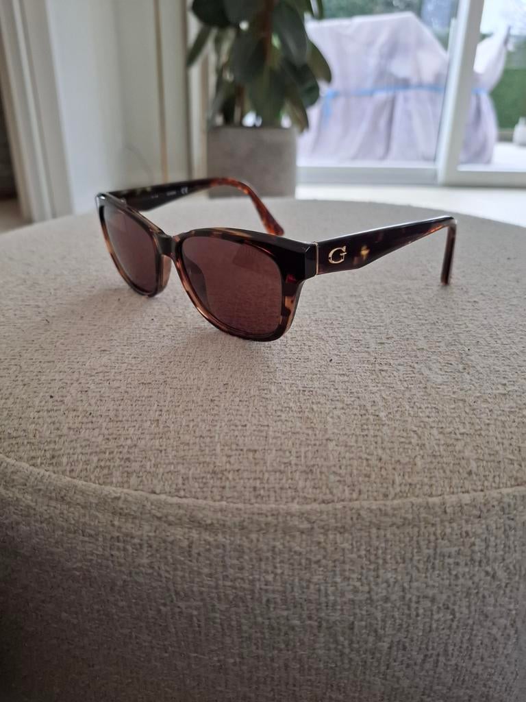 GUESS 7538 Zonnebril Dames Dark Havanna Bruin, Ophalen of Verzenden, Zo goed als nieuw, Bruin, Overige merken