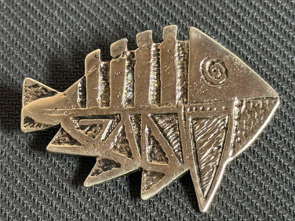 Vintage abstracte metalen Scandinavische broche vis, Overige materialen, 4 tot 7 cm, Ophalen of Verzenden, Zo goed als nieuw