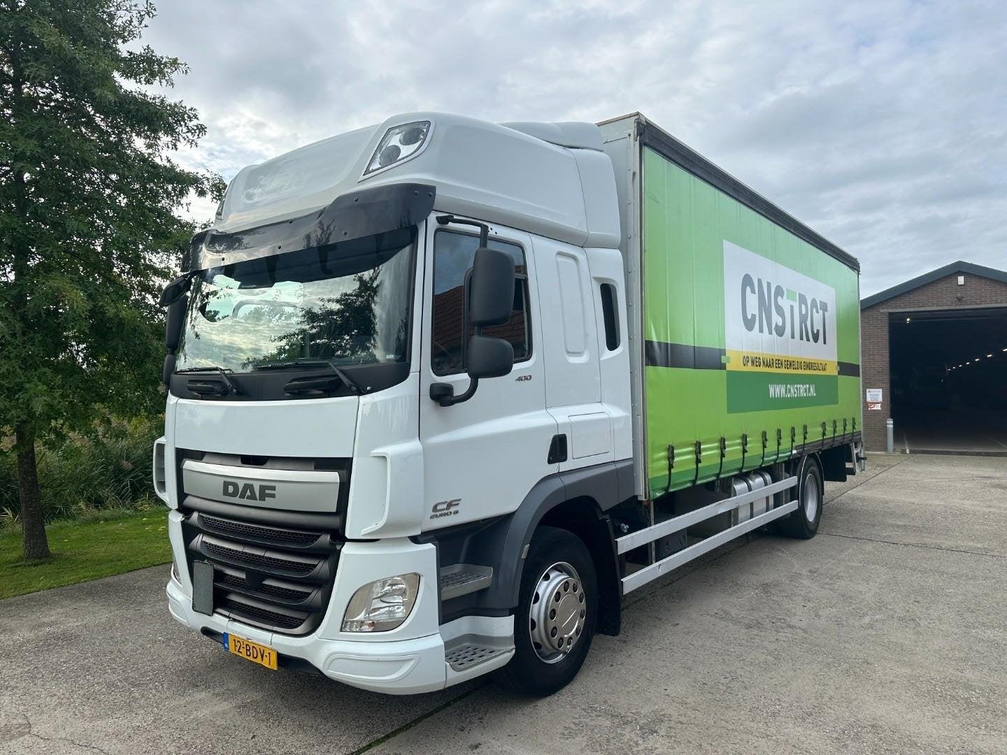 DAF CF 400 FA / NL TRUCK / SPACECAB / 2 BEDDEN / GEN 2 TACHO, Achterwielaandrijving, Euro 6, Wit, Origineel Nederlands