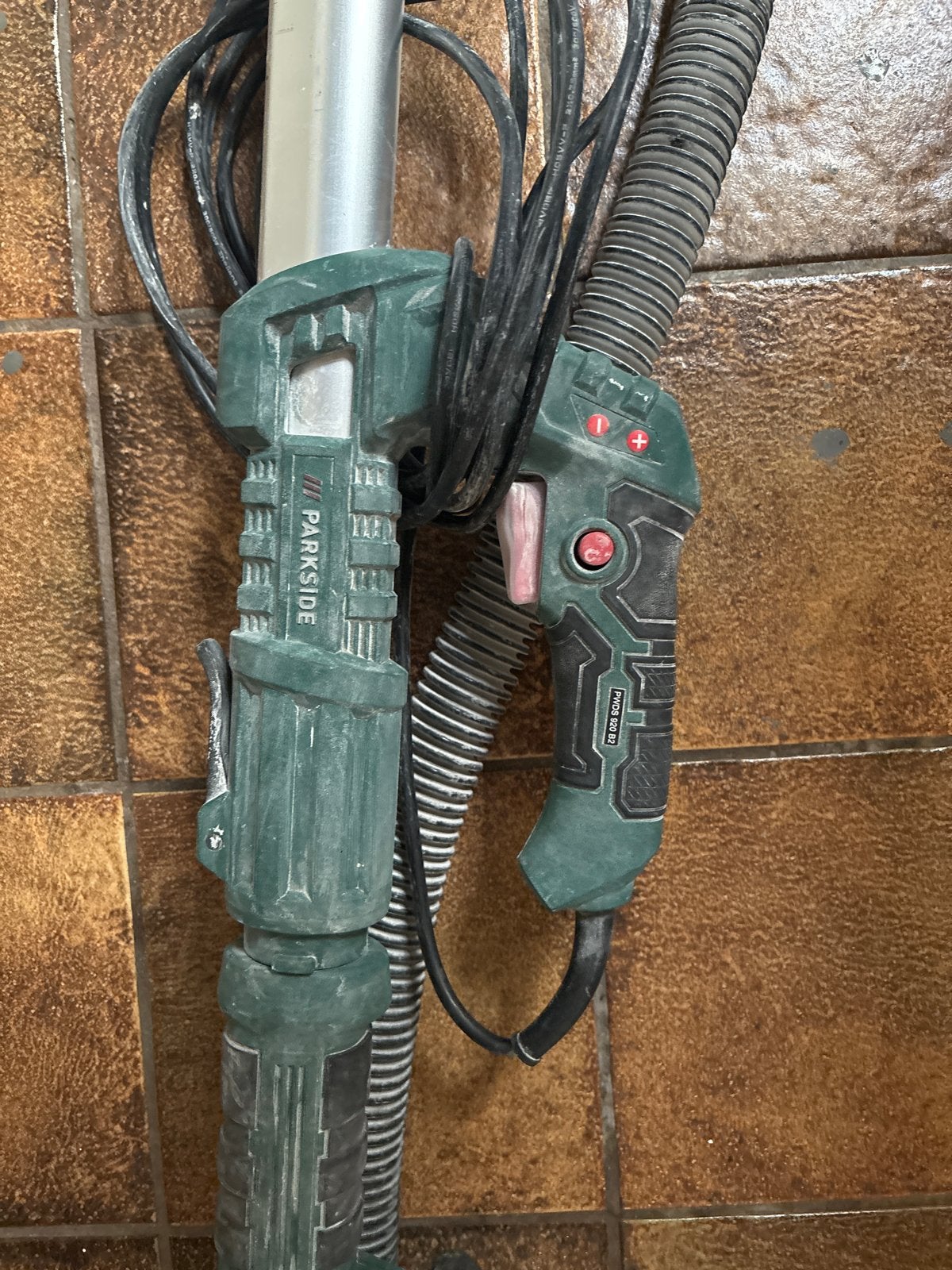 Parkside Wand- en Plafondschuurmachine PWDS 920 B2, Ophalen of Verzenden, Gebruikt, 600 tot 1200 watt, Overige typen