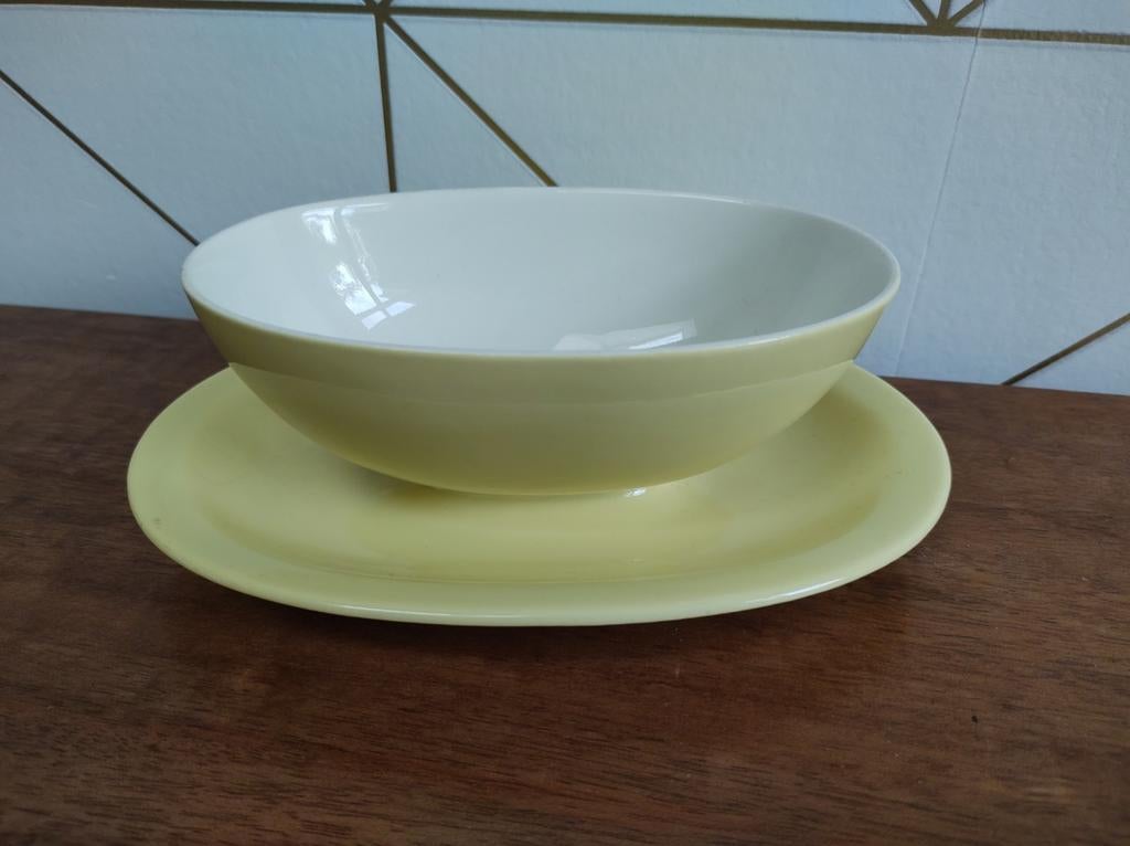 Petrus Regout Saus/Jus Schaal/Kom, Kleur Geel, Antiek en Kunst, Antiek | Servies los, Ophalen