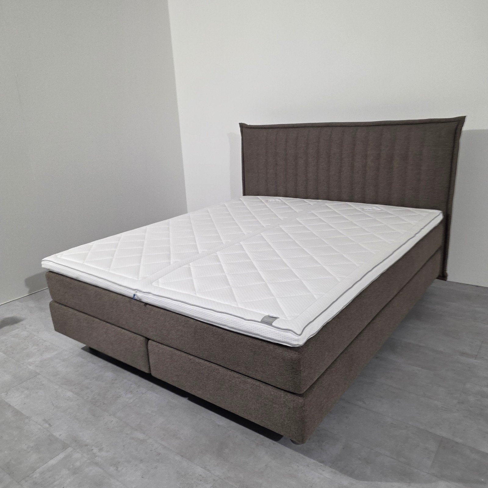 Showroom Auping Original Boxspring 180x210 + Deluxe Matrasse, 210 cm, Tweepersoons, Ophalen of Verzenden, Zo goed als nieuw