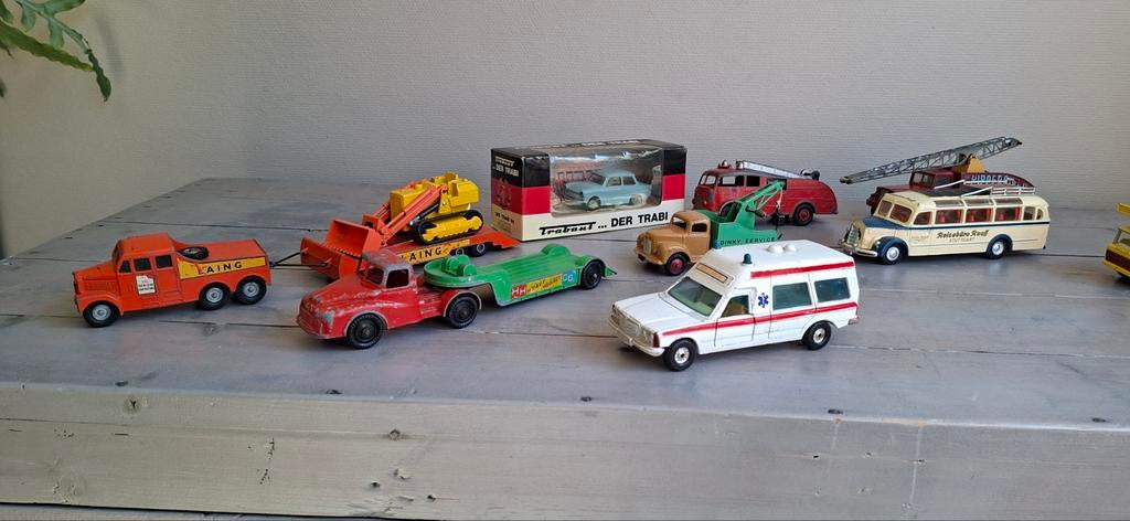 Alles in 1 koop dinky toys enz zie foto.s, Ophalen of Verzenden, Gebruikt, Auto, Dinky Toys