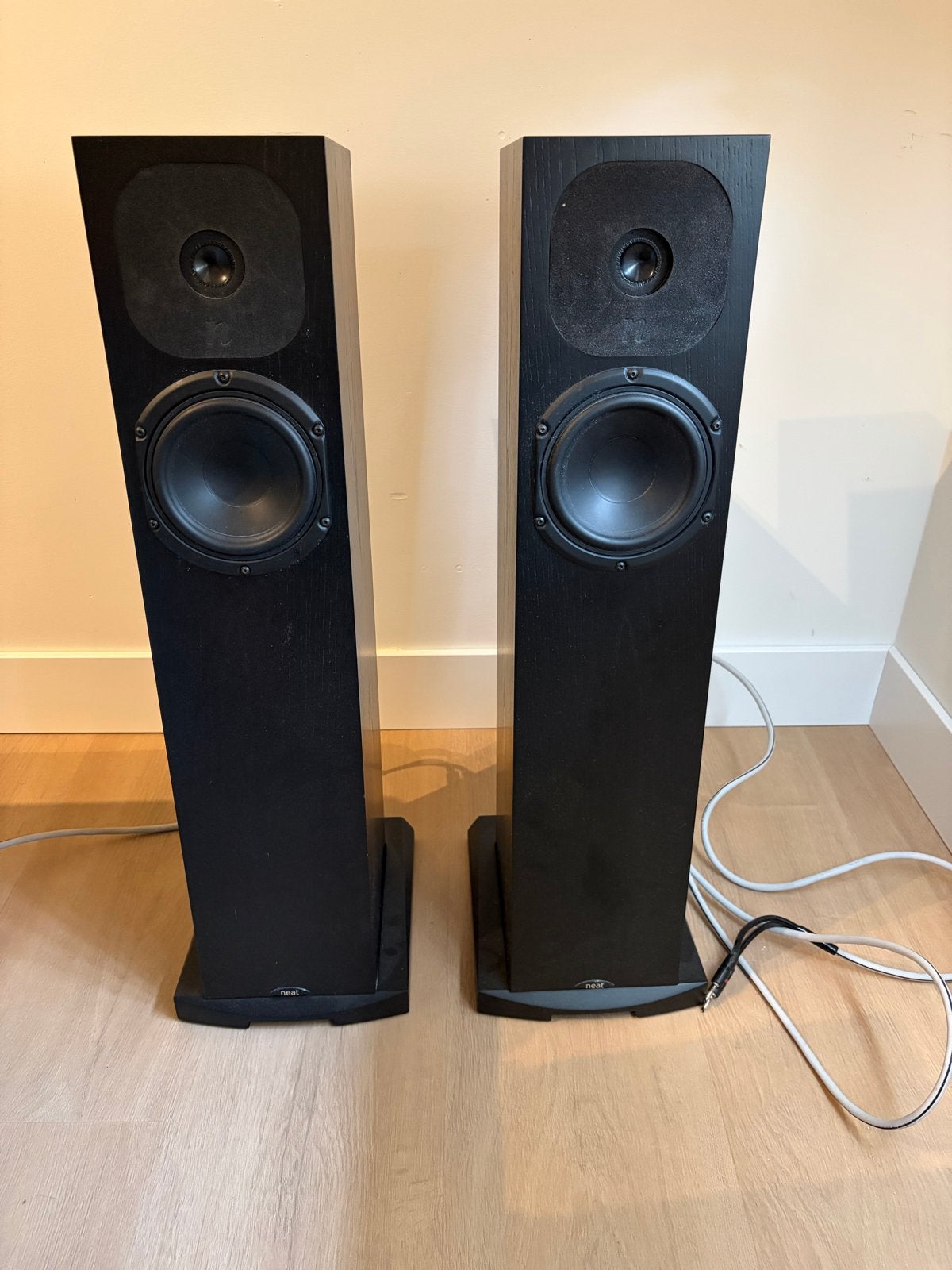 Neat Acoustics Motive SX2 Vloerstaande Luidsprekers, Overige merken, Vloerstaande luidspreker, Inclusief kabels, Ophalen of Verzenden