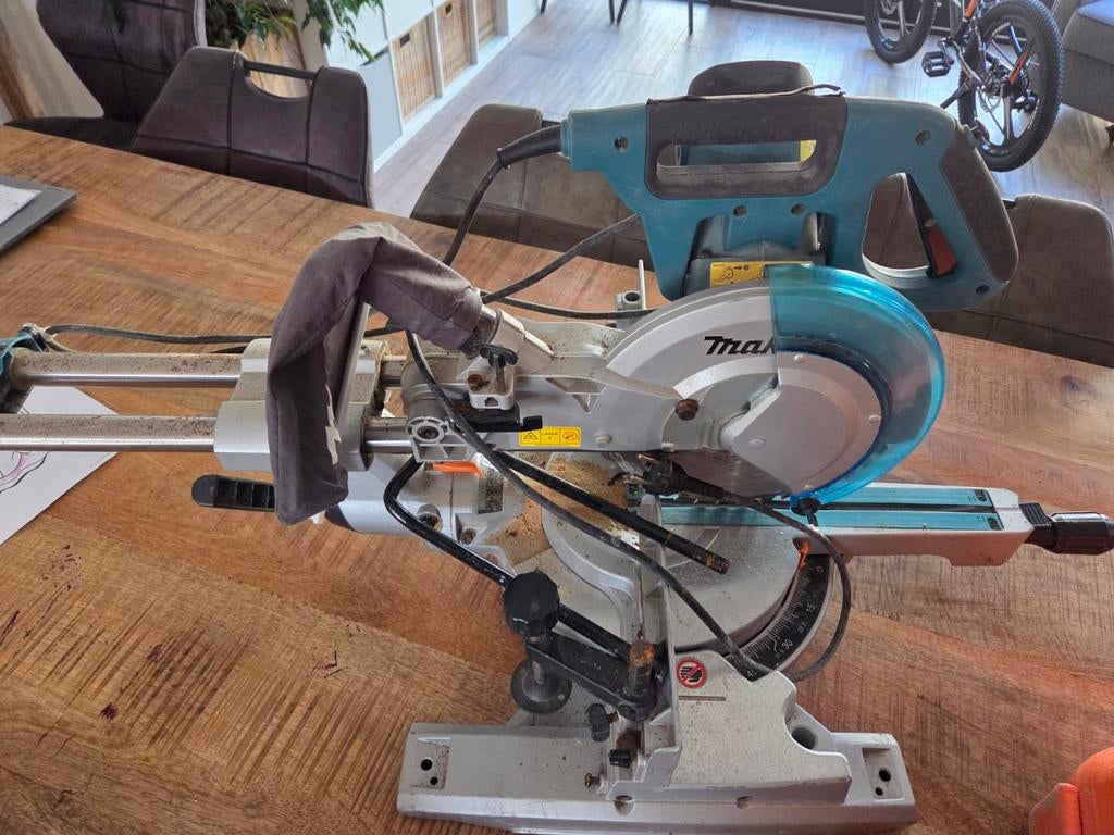 Makita Afkortzaag LS1018L - Werkt perfect, Ophalen, Gebruikt, 70 mm of meer, Makita