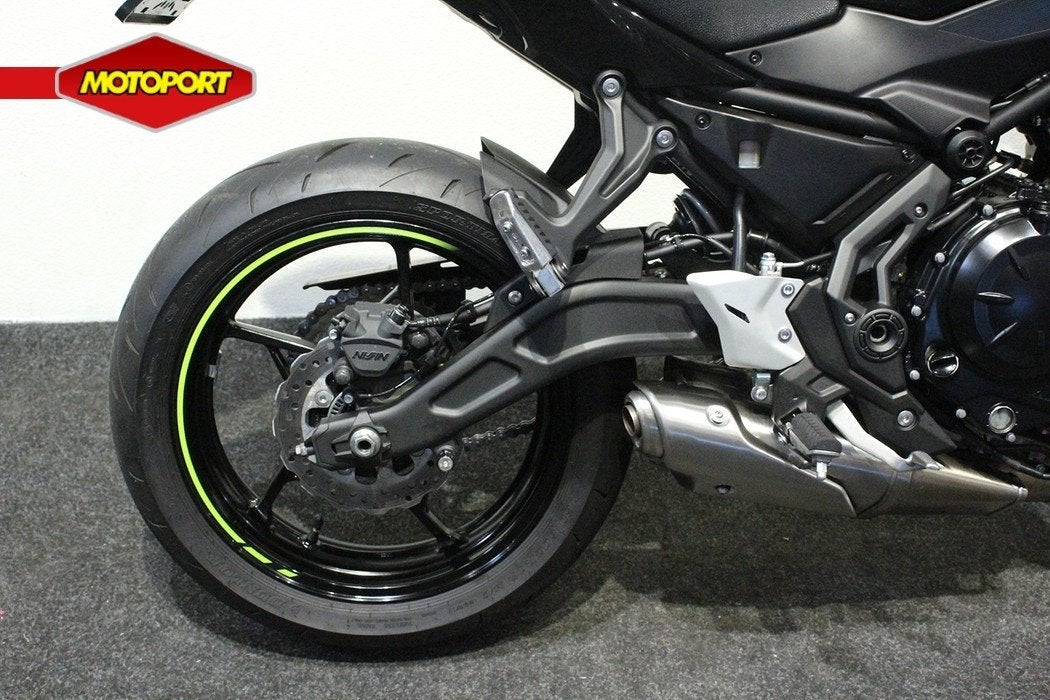 Kawasaki Z650 ABS, Motoren, Bedrijf, Naked bike
