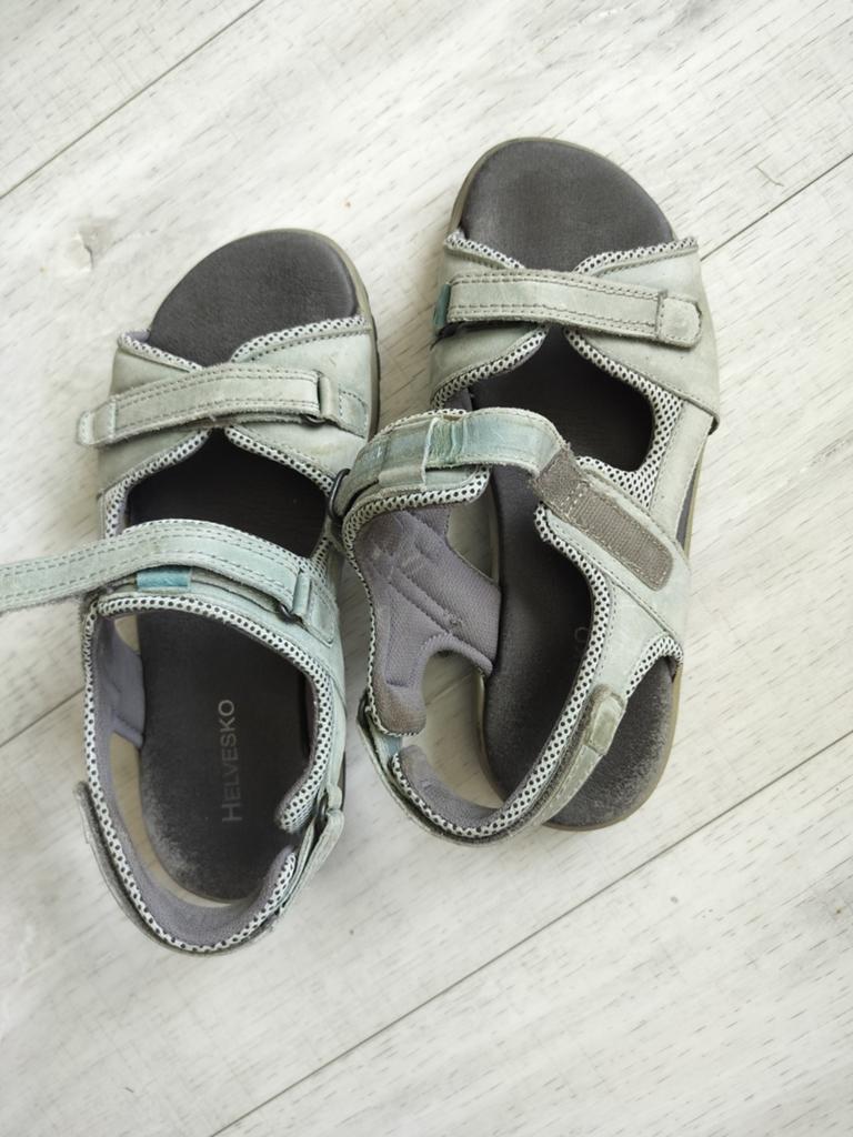 Helvesko sandalen, maat 38, nog in prima staat, Helvesko, Grijs, Gedragen, Sandalen of Muiltjes